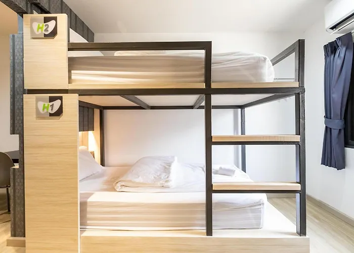 Baan Kun Mhor Hostel บ้านคุณหมอโฮสเทล กรุงเทพมหานคร