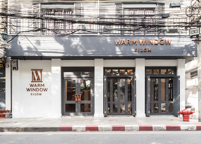 Warm Window Silom Hostel กรุงเทพมหานคร